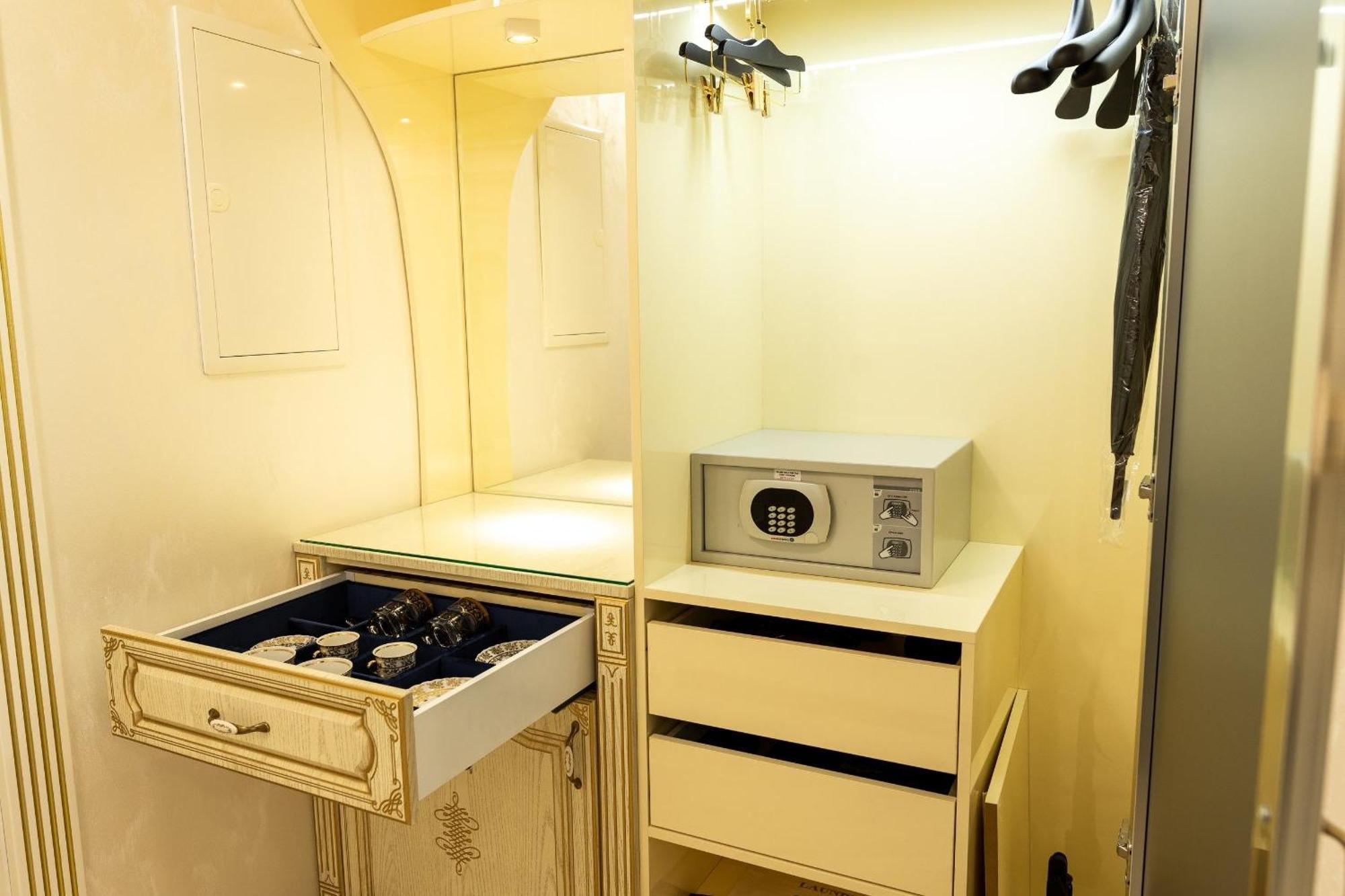 Royal Palace Luxury Hotel And Spa Khmel'nyts'kyy Quarto foto