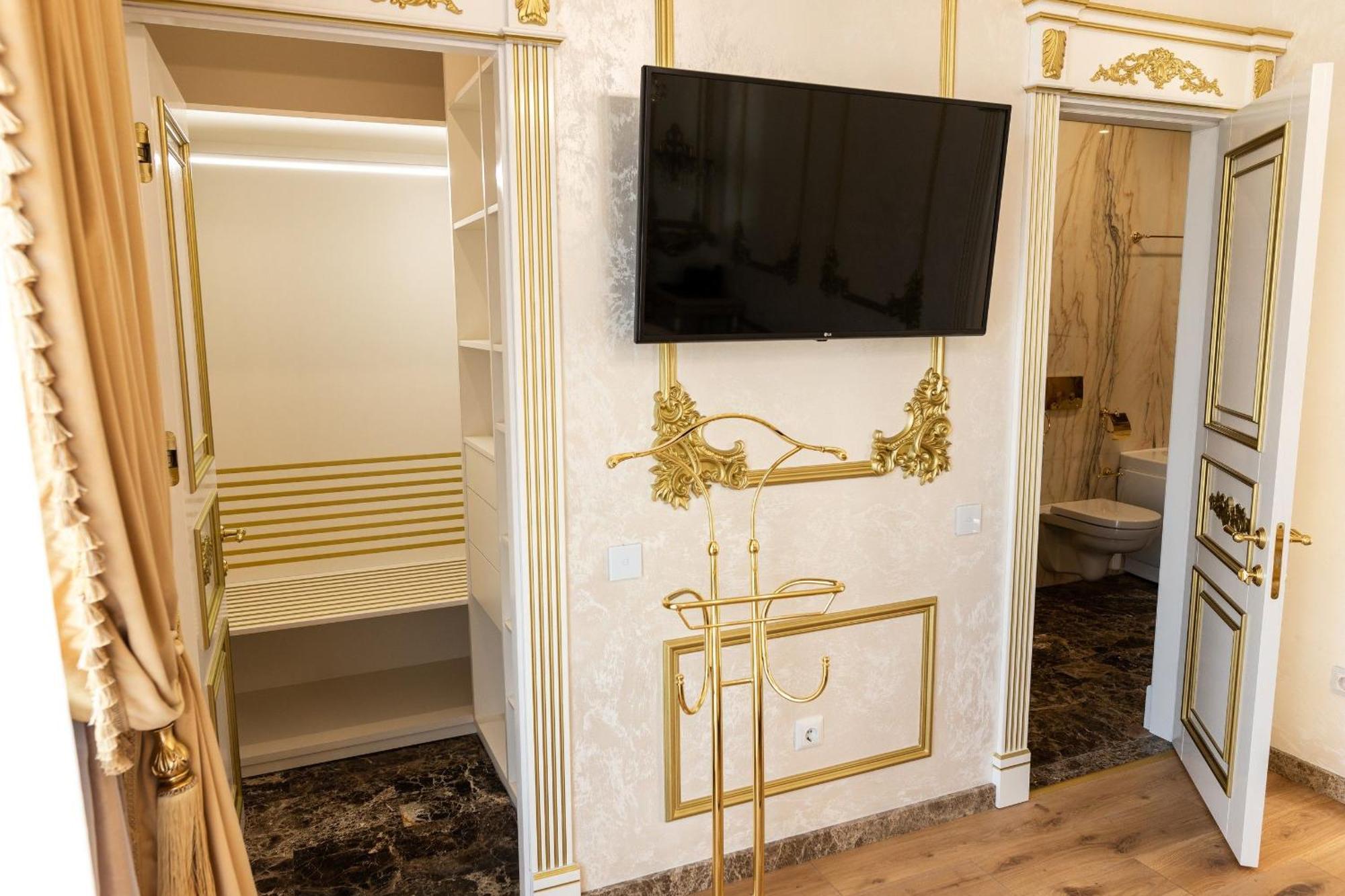 Royal Palace Luxury Hotel And Spa Khmel'nyts'kyy Quarto foto