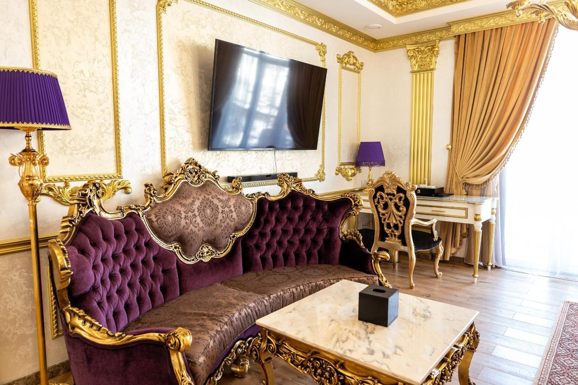 Royal Palace Luxury Hotel And Spa Khmel'nyts'kyy Quarto foto