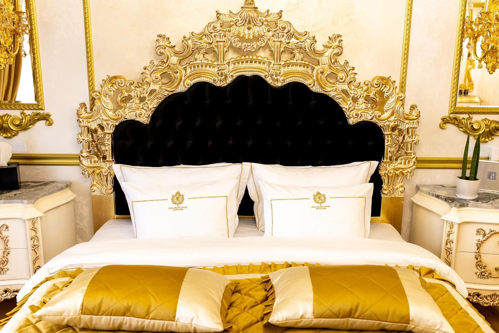 Royal Palace Luxury Hotel And Spa Khmel'nyts'kyy Quarto foto