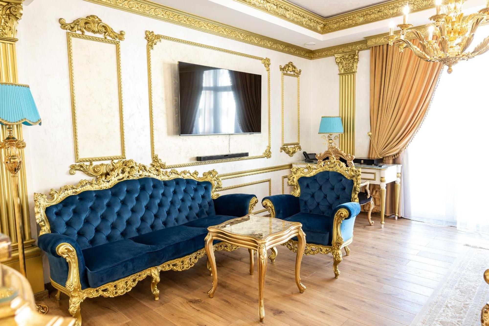 Royal Palace Luxury Hotel And Spa Khmel'nyts'kyy Quarto foto