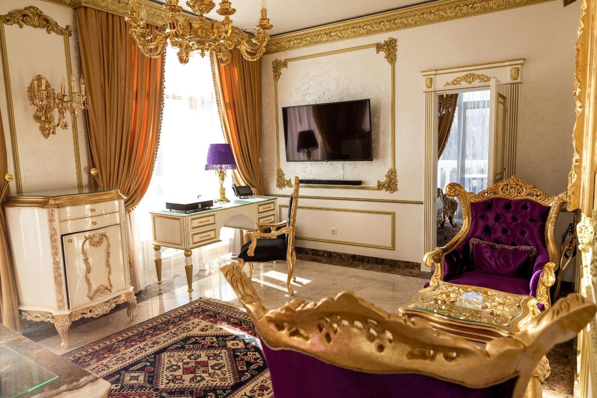 Royal Palace Luxury Hotel And Spa Khmel'nyts'kyy Quarto foto